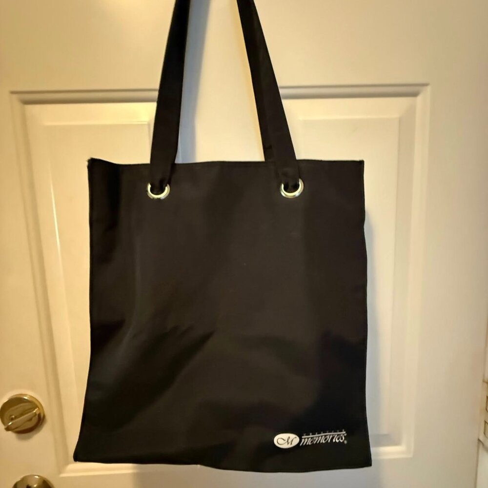 Creative memories Black shoulder bag tote with snap closure